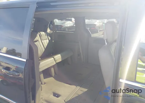 2016 Chrysler Town & Country Touring from USA, damaged, VIN 2C4RC1BG3GR238066